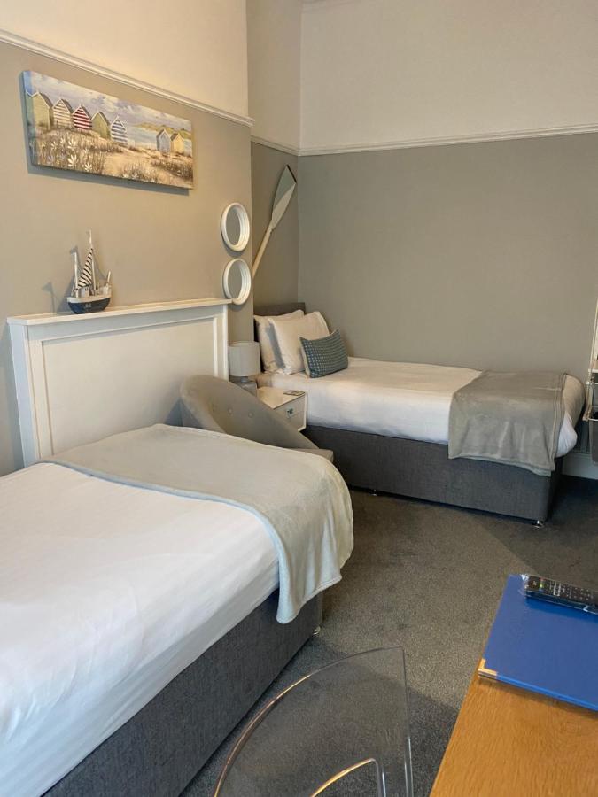 Beachside Guest House Llandudno Buitenkant foto