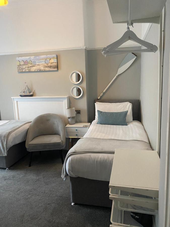 Beachside Guest House Llandudno Buitenkant foto